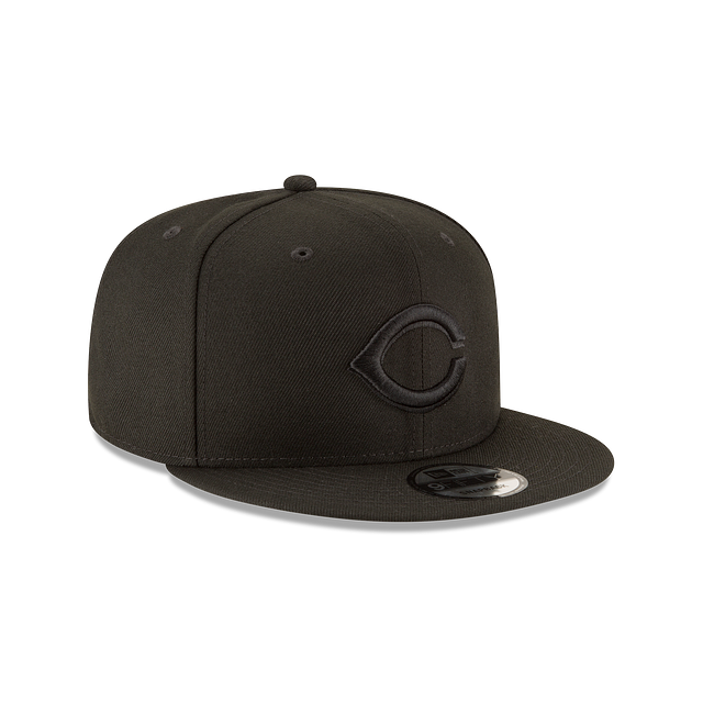Cincinnati Reds - 9Fifty Basic Snapback Black on Black Hat, New Era